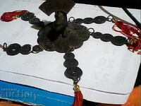 Κινέζικα κοσμήματα για τύχη με νομίσματα