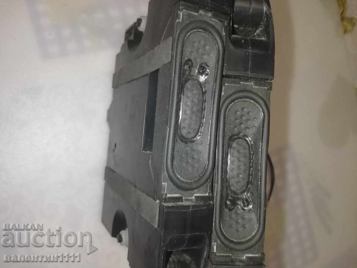 Două difuzoare, sănătoase cu preț € 0.01 | 0.02 BGN Două difuzoare, sănătoase cu preț € 0.01 | 0.02 BGN