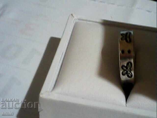 Παράδοση Ασημένιο δαχτυλίδι Παράδοση Ασημένιο δαχτυλίδι