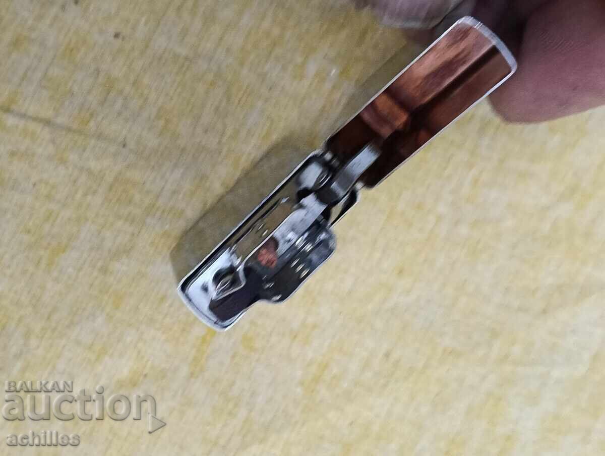 Αναπτήρας βενζίνης με τιμή € 2.50 | 4.89 BGN