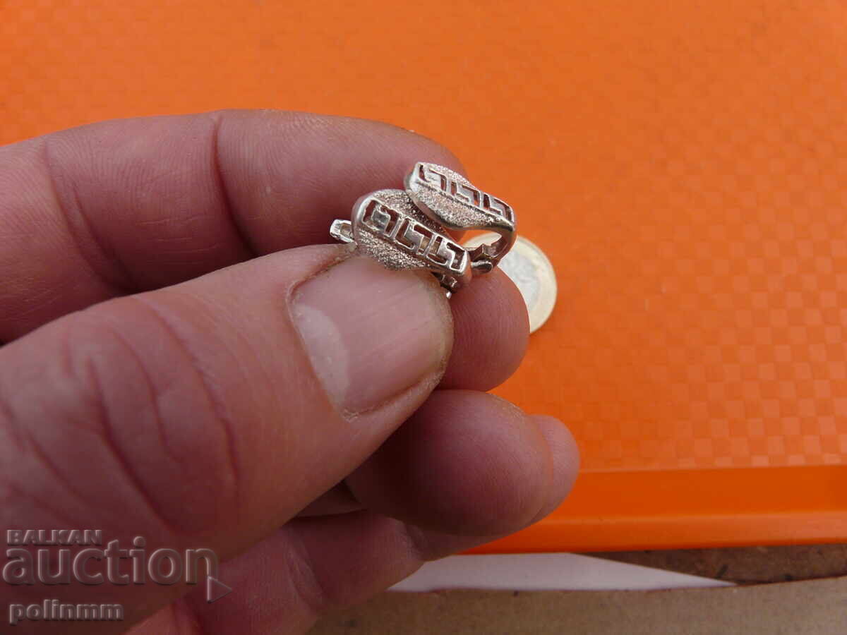 Cercei de argint - 2 cu preț € 10.00 | 19.56 BGN Cercei de argint - 2 cu preț € 10.00 | 19.56 BGN