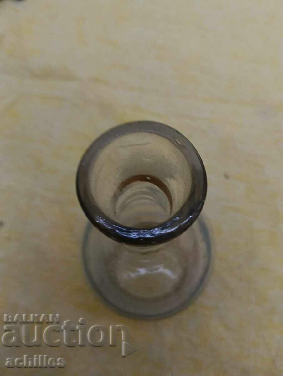 Sticlă pentru alcool cu preț € 3.00 | 5.87 BGN