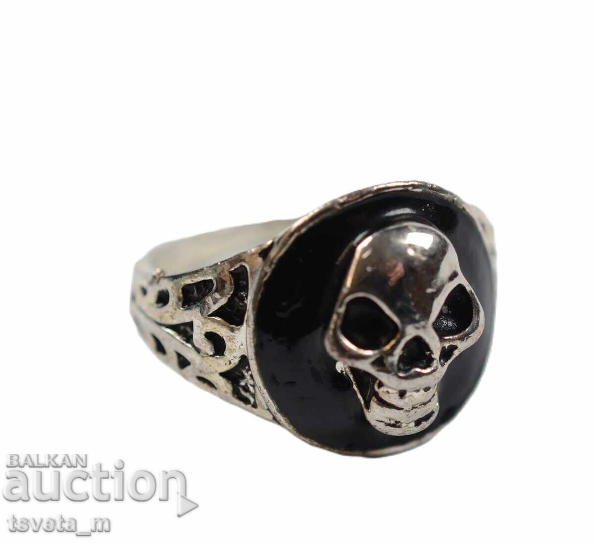 Аукцион Мъжки пръстен с череп