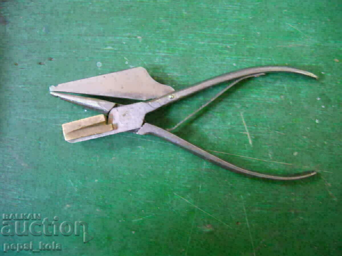 Аукцион Стари часовникарски клещи "Raider" - Германия