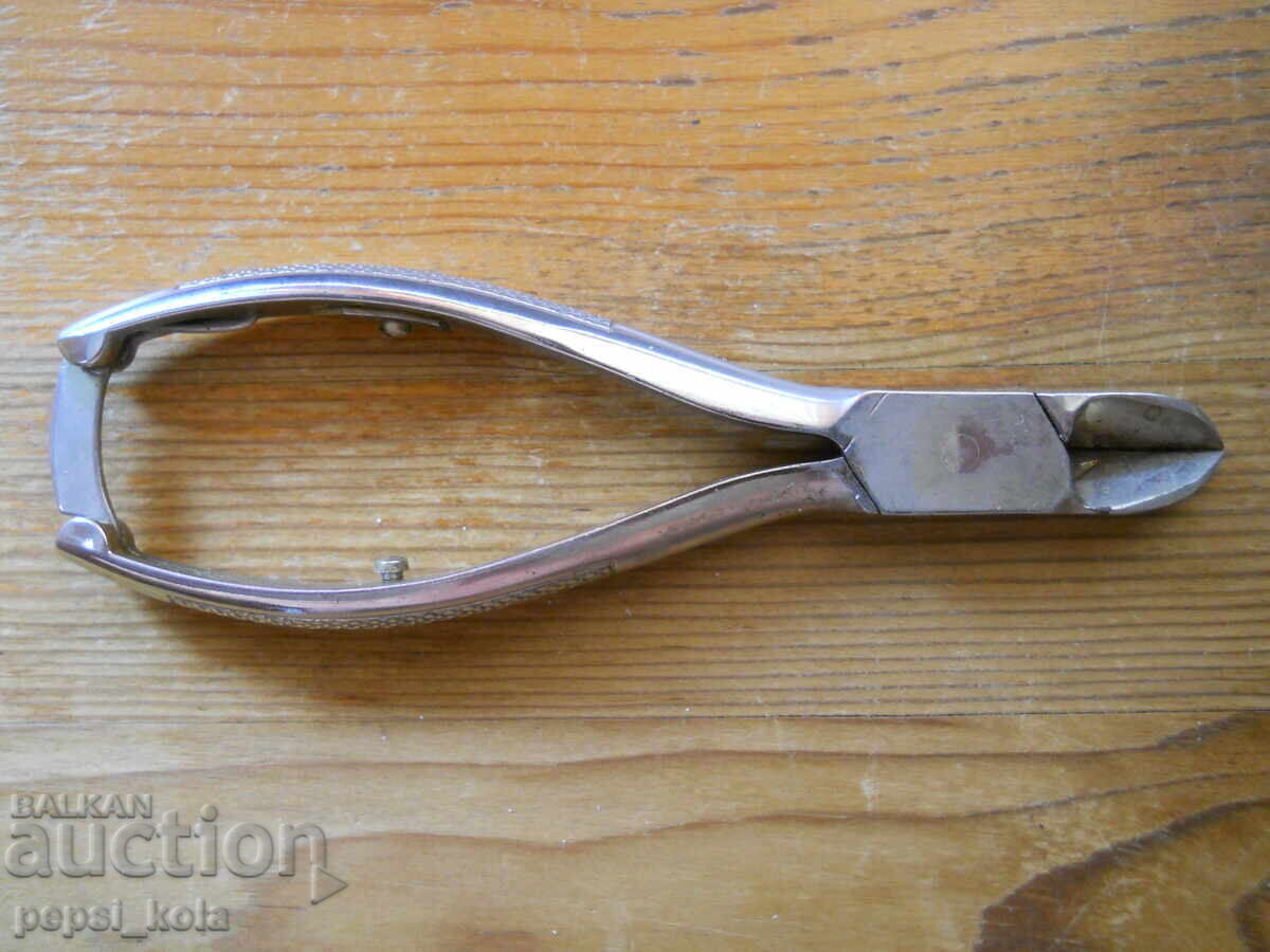 Επαγγελματικά τσιμπιδάκια για μανικιούρ και πεντικιούρ "Solingen"