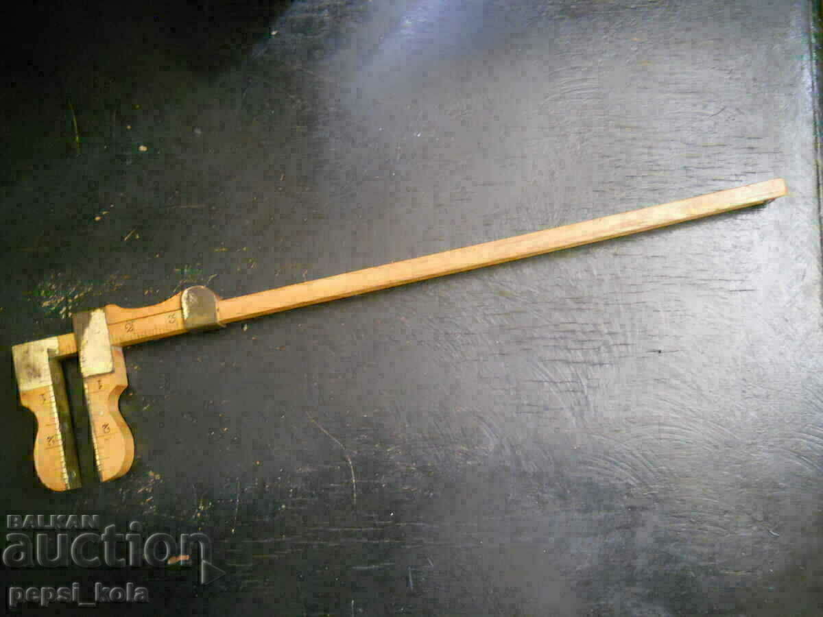 Metru de tâmplărie - șubler - Anglia