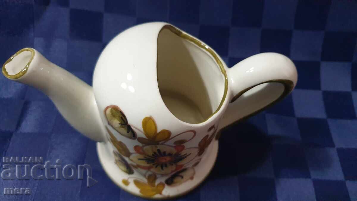 Δημοπρασία Πορσελάνινο σκεύος - κανάτα, ποτιστήρι Δημοπρασία Πορσελάνινο σκεύος - κανάτα, ποτιστήρι