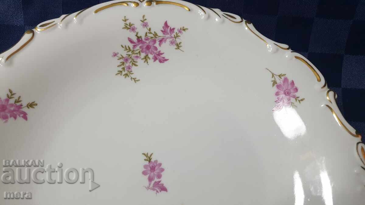 Порцеланово бароково плато с цена € 29.00 | 56.72 лв. Порцеланово бароково плато с цена € 29.00 | 56.72 лв.