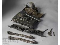 Παλιό Γερμανικό παιχνίδι μεταλλικό μηχανικό μοντέλο τανκ 22 εκ