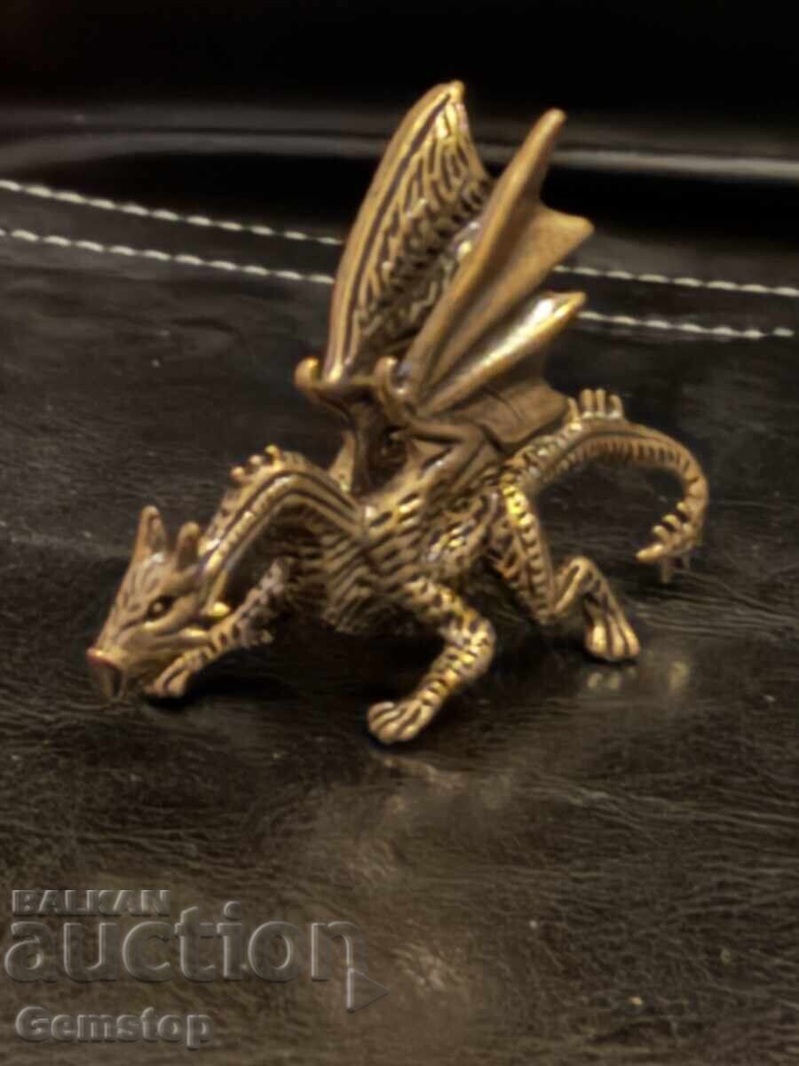 БЗЦ! 31 грама стилизирана бронзова фигура дракон от 1 ст! с цена € 0.01 | 0.02 лв. БЗЦ! 31 грама стилизирана бронзова фигура дракон от 1 ст! с цена € 0.01 | 0.02 лв.