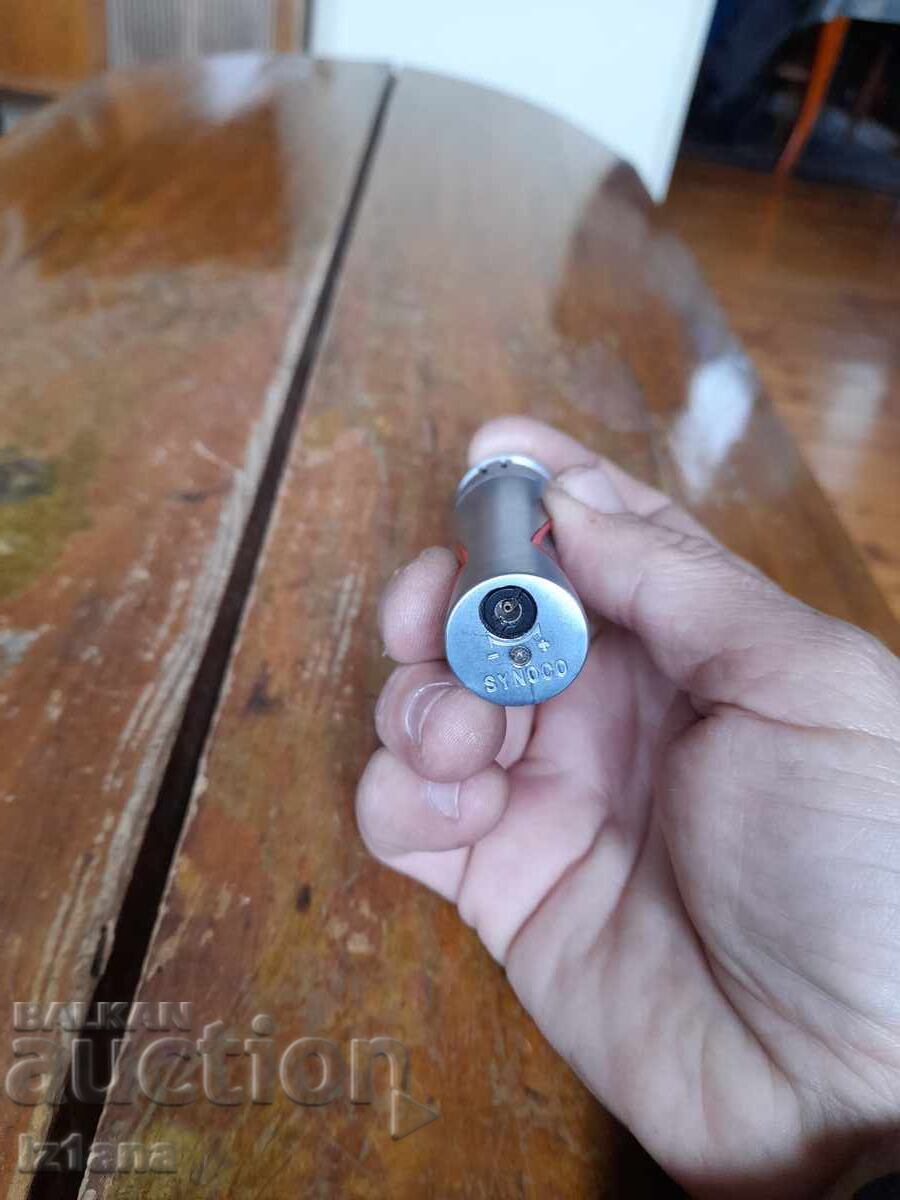 Ένας παλιός αναπτήρας Marlboro - 7