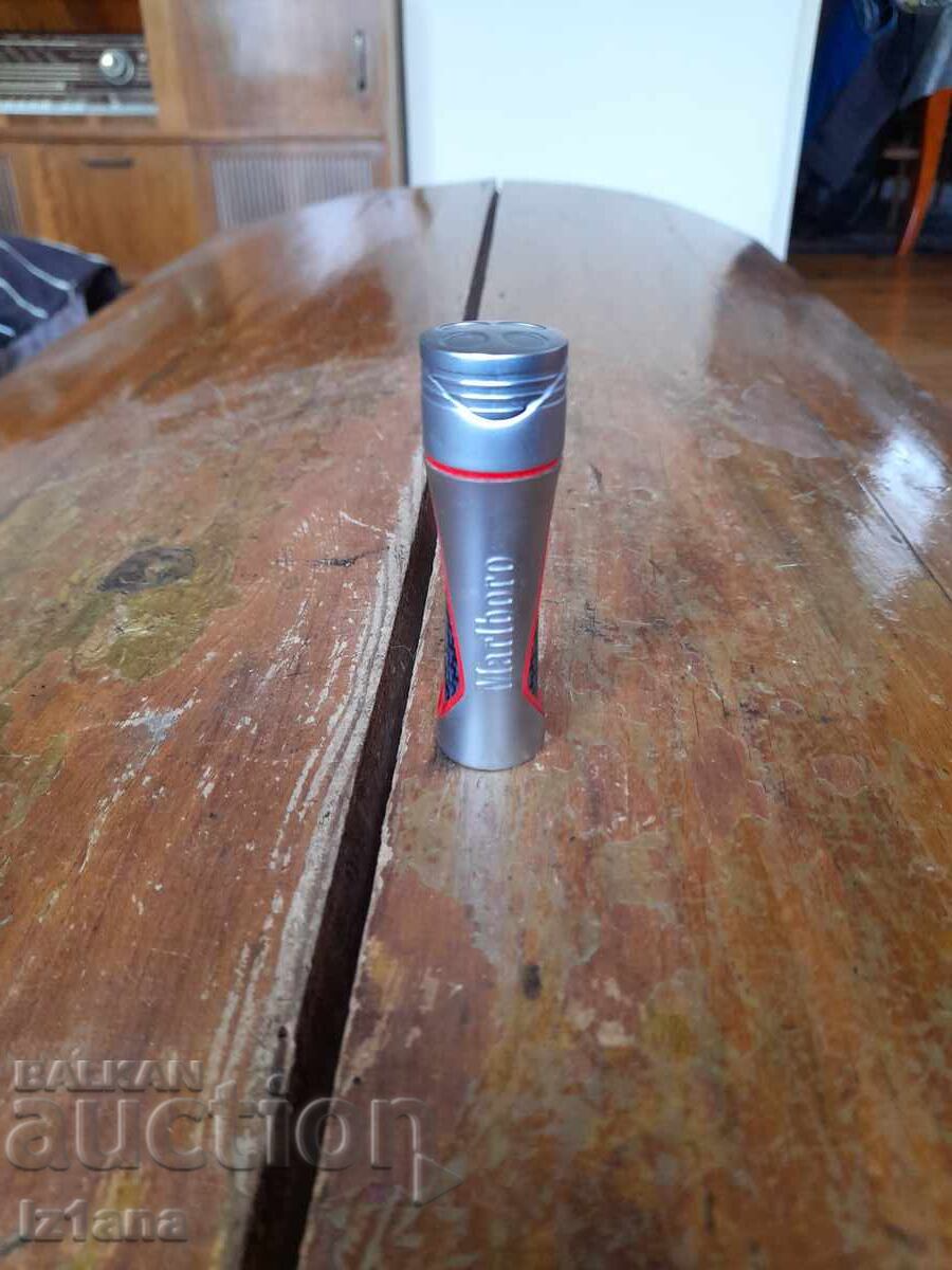 Ένας παλιός αναπτήρας Marlboro