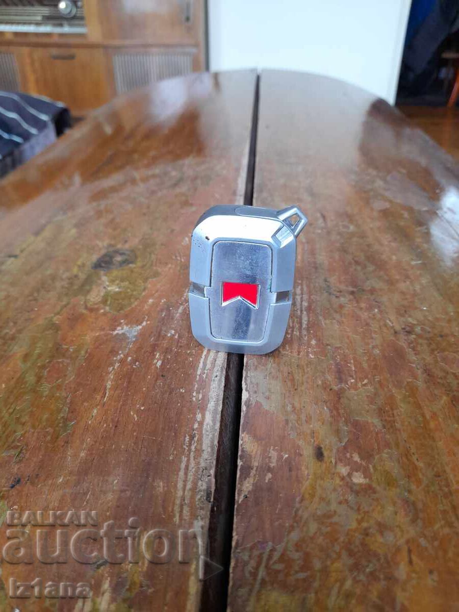 Стара запалка Marlboro Стара запалка Marlboro