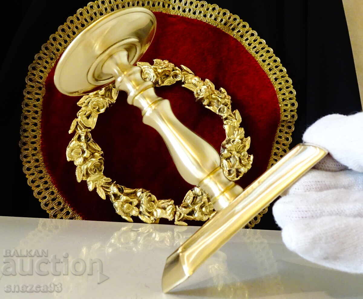 Доставка на Уникален бронзов свещник Art Deco,14 см.