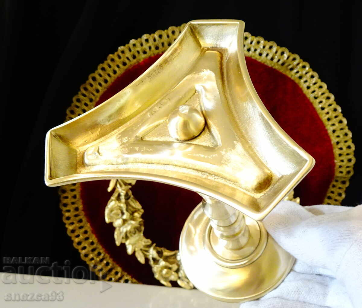 Уникален бронзов свещник Art Deco,14 см. - 7