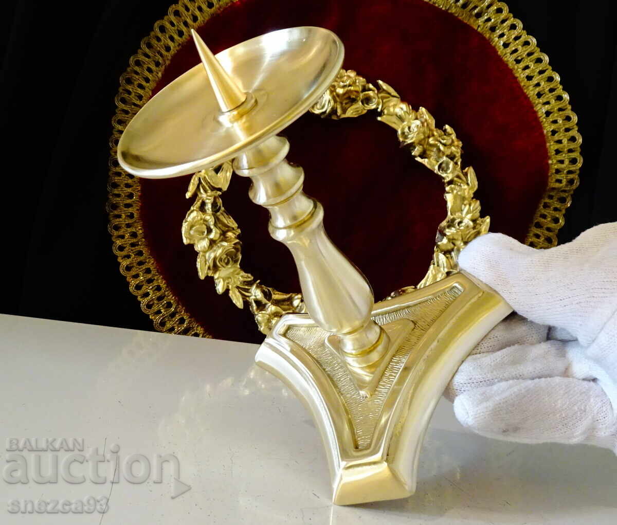 Уникален бронзов свещник Art Deco,14 см.