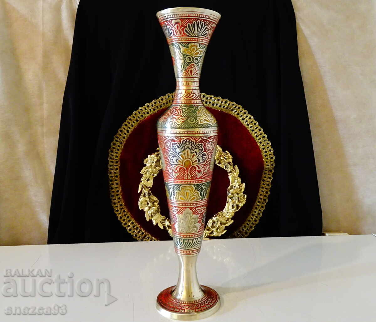 Бронзова ваза 36 см.,цветен клетъчен емайл. Бронзова ваза 36 см.,цветен клетъчен емайл.