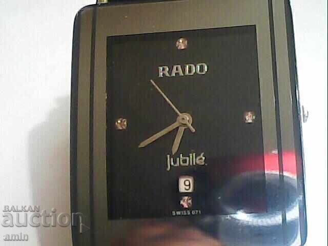 Το υπέροχο ρολόι RADO λειτουργεί, οι μπαταρίες είναι καλές Το υπέροχο ρολόι RADO λειτουργεί, οι μπαταρίες είναι καλές