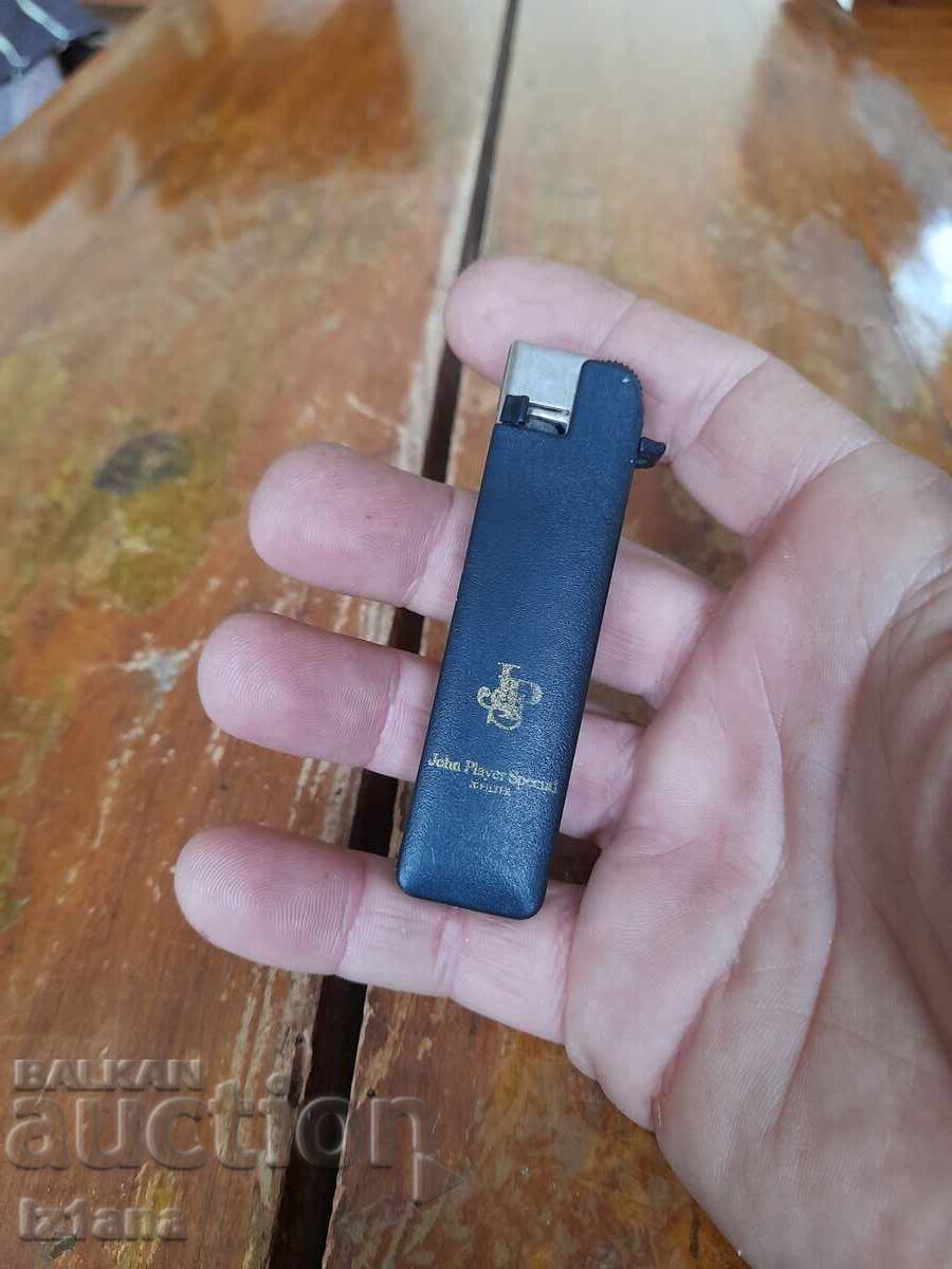 Стара запалка John Player Special с цена € 16.00 | 31.29 лв.