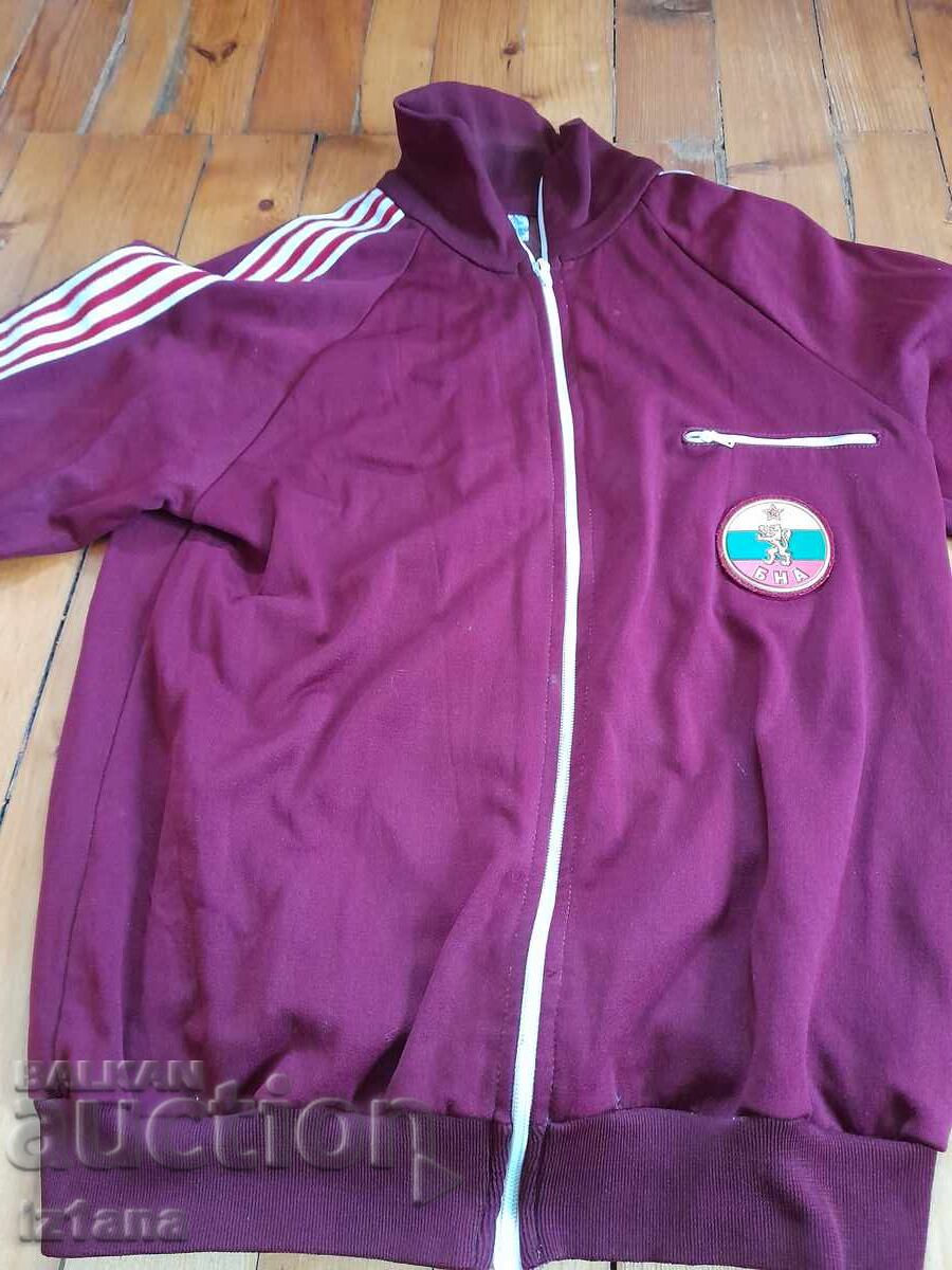 Παλιό μπλουζάκι φόρμας ΒΝΑ με τιμή € 45.00 | 88.01 BGN