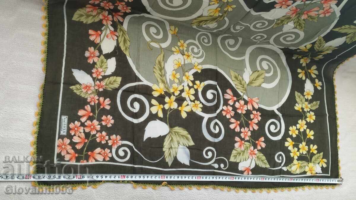 Batic cu dantelă 9 cu preț € 25.00 | 48.90 BGN