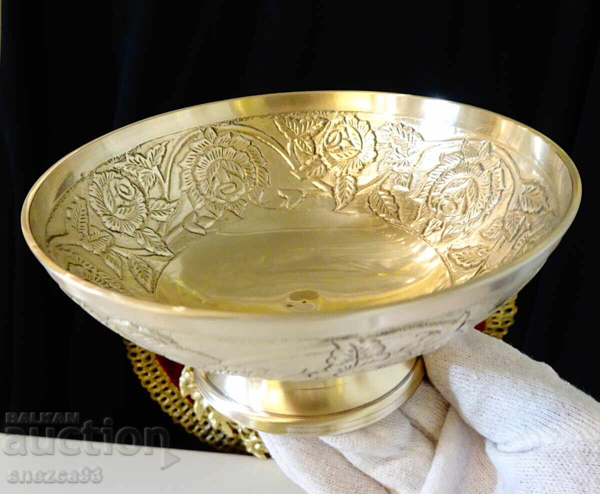 Bronze bonbonniere, serving dish, embossed roses - 6