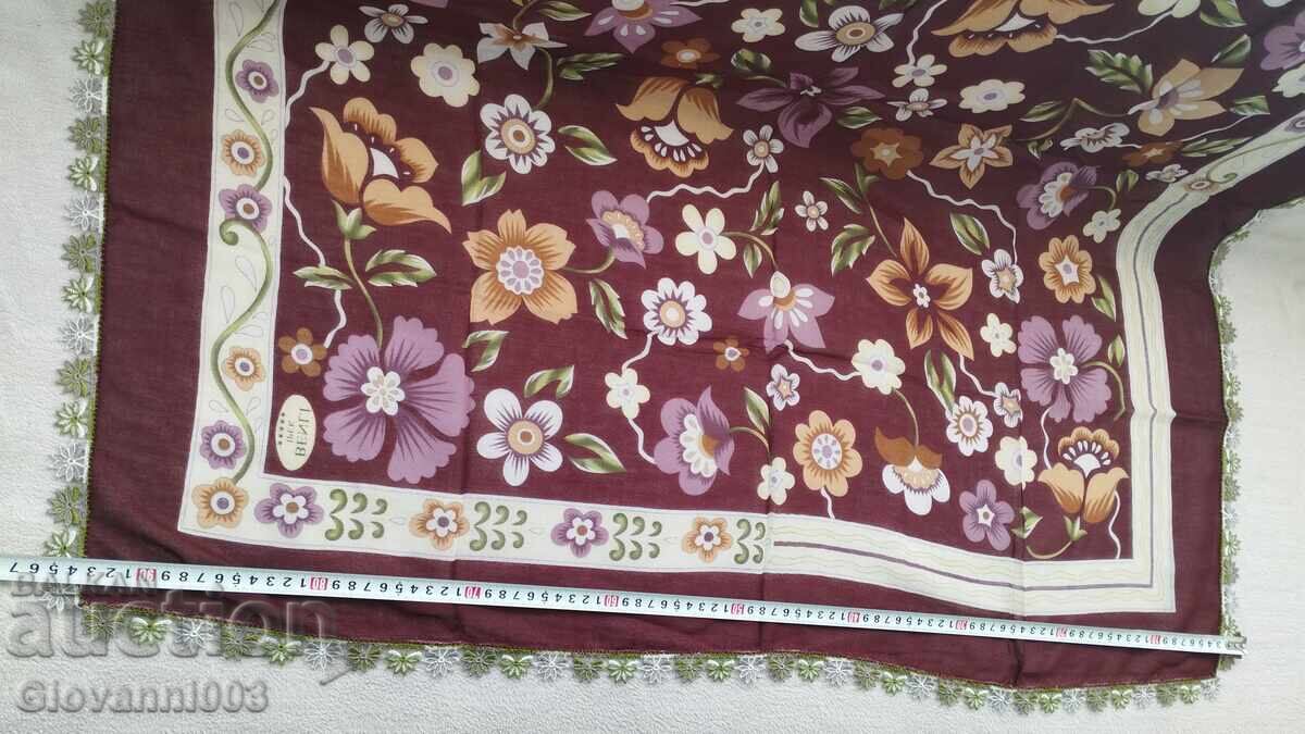 Batic cu dantelă 10 cu preț € 25.00 | 48.90 BGN