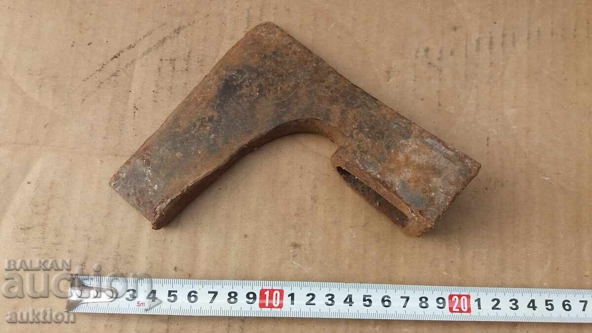 ОТЛИЧНА БРАДВА с цена € 7.99 | 15.63 лв.