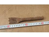 SCULĂ DE TÂMPLĂRIE PENTRU CIOPLIREA FORMELOR