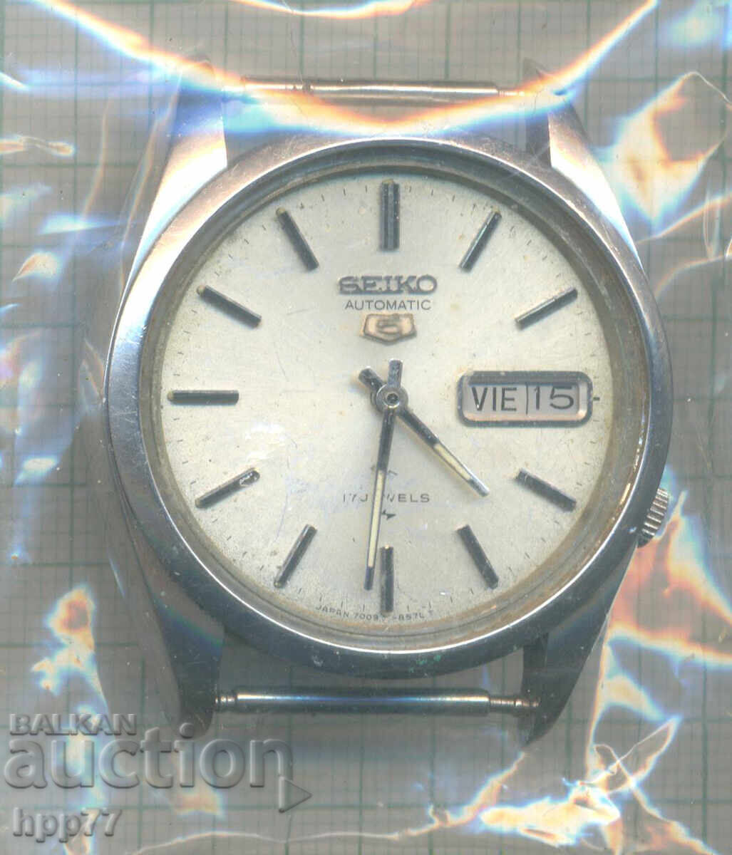 Часовник   5  работи без стъкло