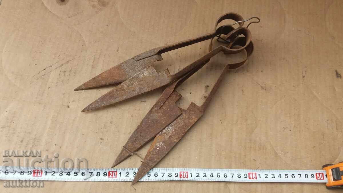 Auction OLD SHEEP SHEARS - WROUGHT IRON Auction OLD SHEEP SHEARS - WROUGHT IRON