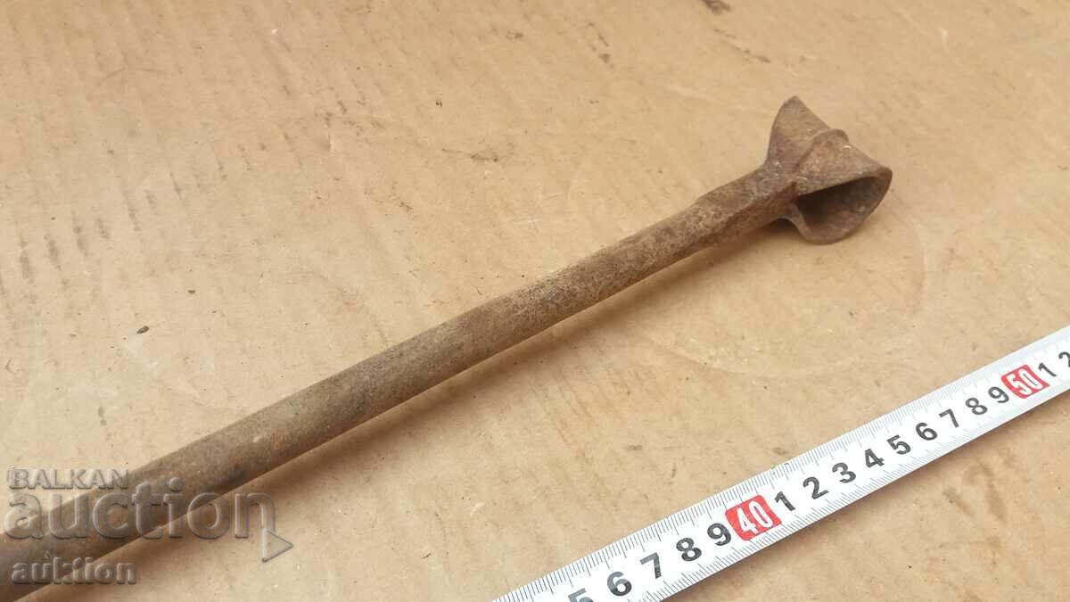 Livrarea UNELTĂ DE TAMPLĂRIE DIN LEMN FORJAT DE EPOCĂ - MITCAP SVRIDEL