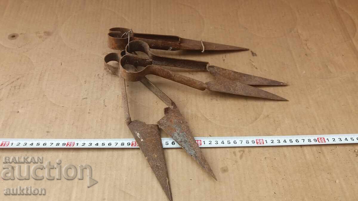 OLD SHEEP SHEARS - WROUGHT IRON