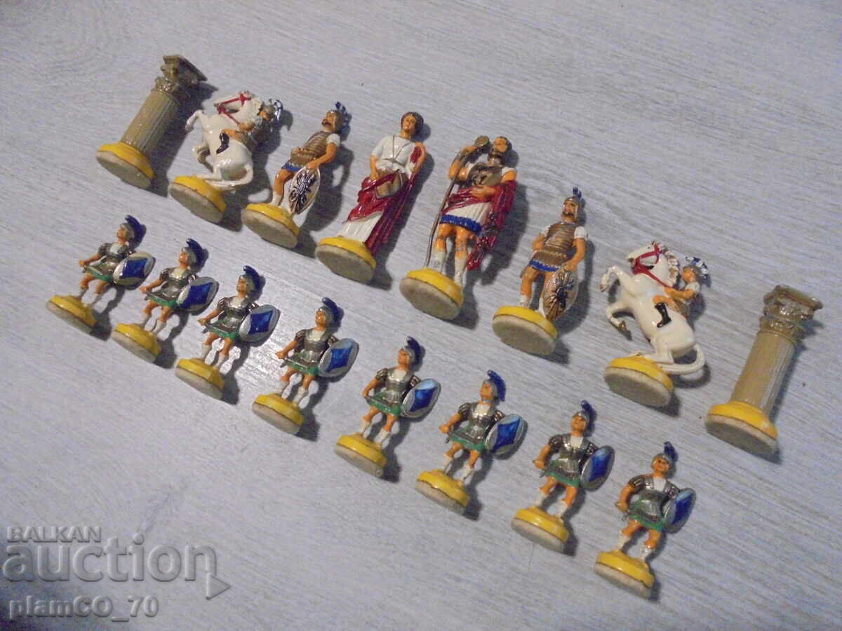 №*8428 Стари метални фигурки – 16 броя - 6