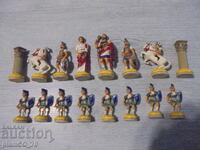 №*8428 Figurine metalice vechi – 16 bucăți