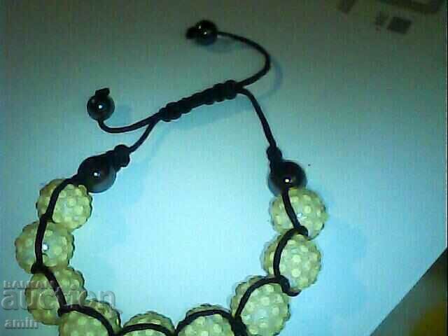 Delivery of 2 beautiful bracelets