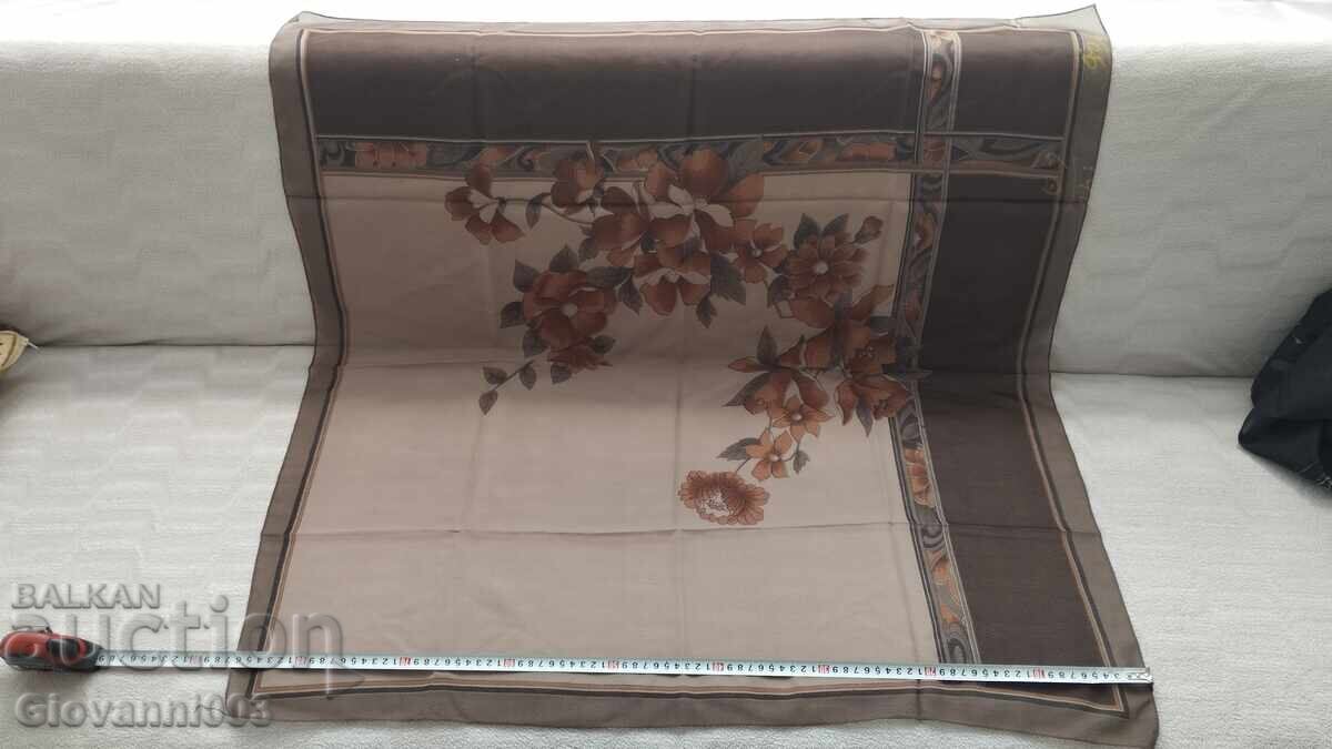 Κασκόλ κεφαλής 33 με τιμή € 4.00 | 7.82 BGN