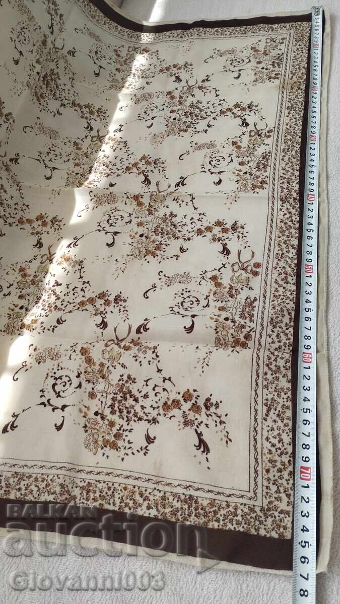 Κάλυμμα κεφαλής 36 με τιμή € 4.00 | 7.82 BGN