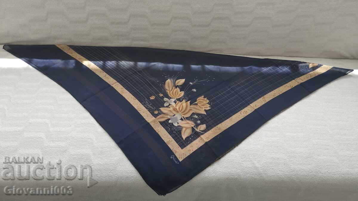 Κεφαλόδεσμος 38