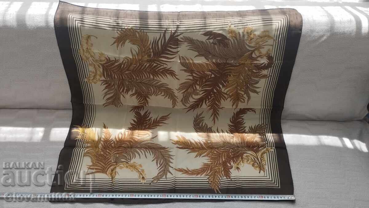 Κασκόλ για το κεφάλι 39 με τιμή € 4.00 | 7.82 BGN