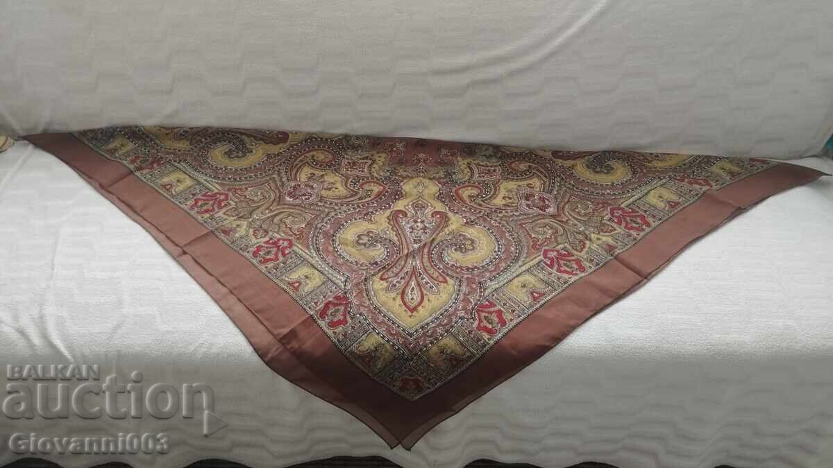 Κεφαλόδεσμος 40