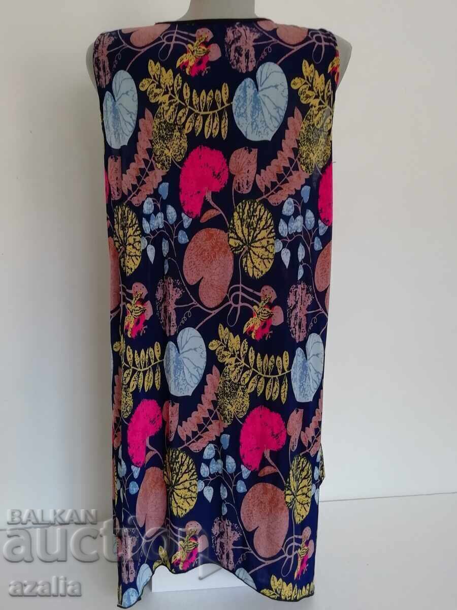 Нова цветна туника с цена € 5.11 | 9.99 лв.