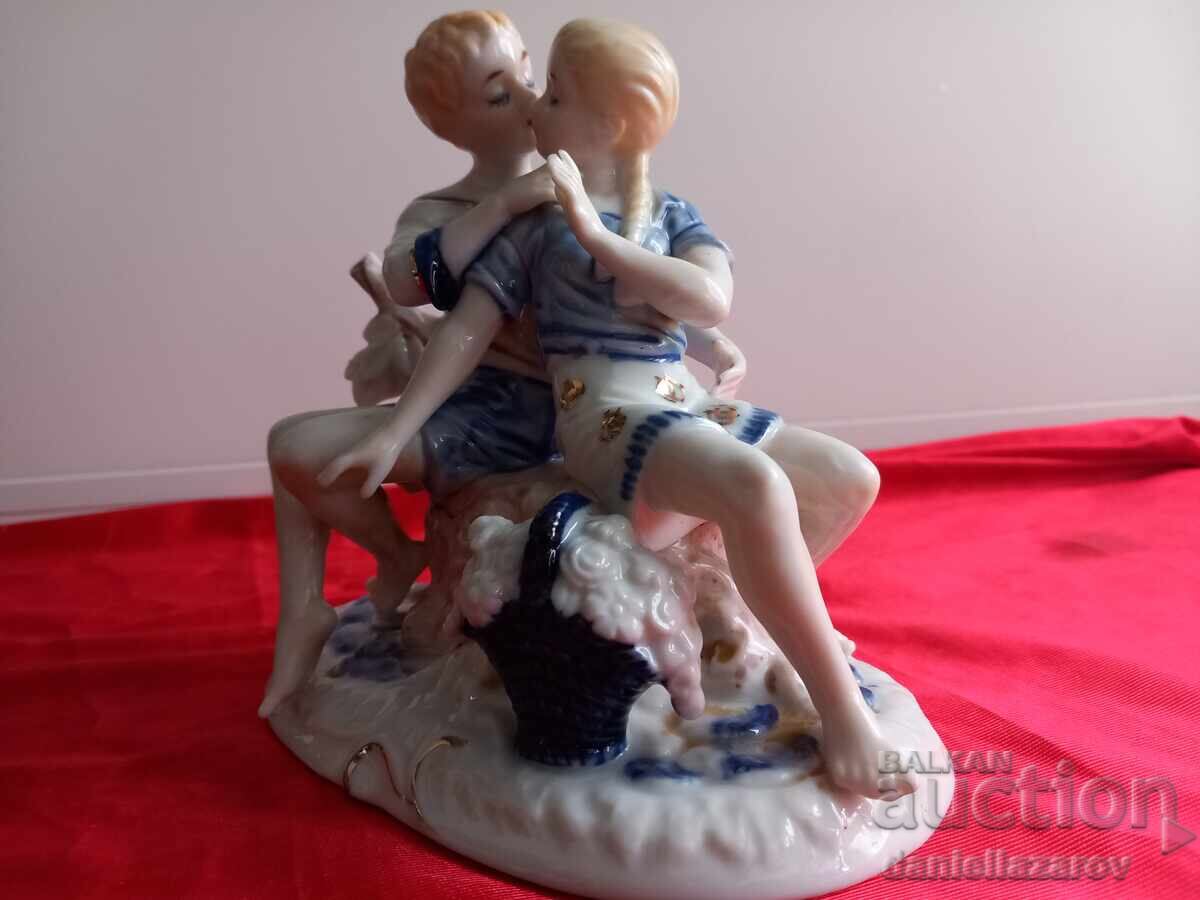 Auction Carl Scheidig GRAFENTAL, Porcelain Figurine, Composition Mo Auction Carl Scheidig GRAFENTAL, Porcelain Figurine, Composition Mo