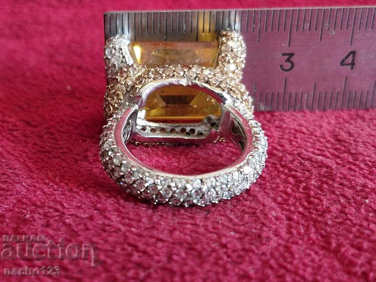 Livrarea Inel de argint vechi - CITRIN Livrarea Inel de argint vechi - CITRIN