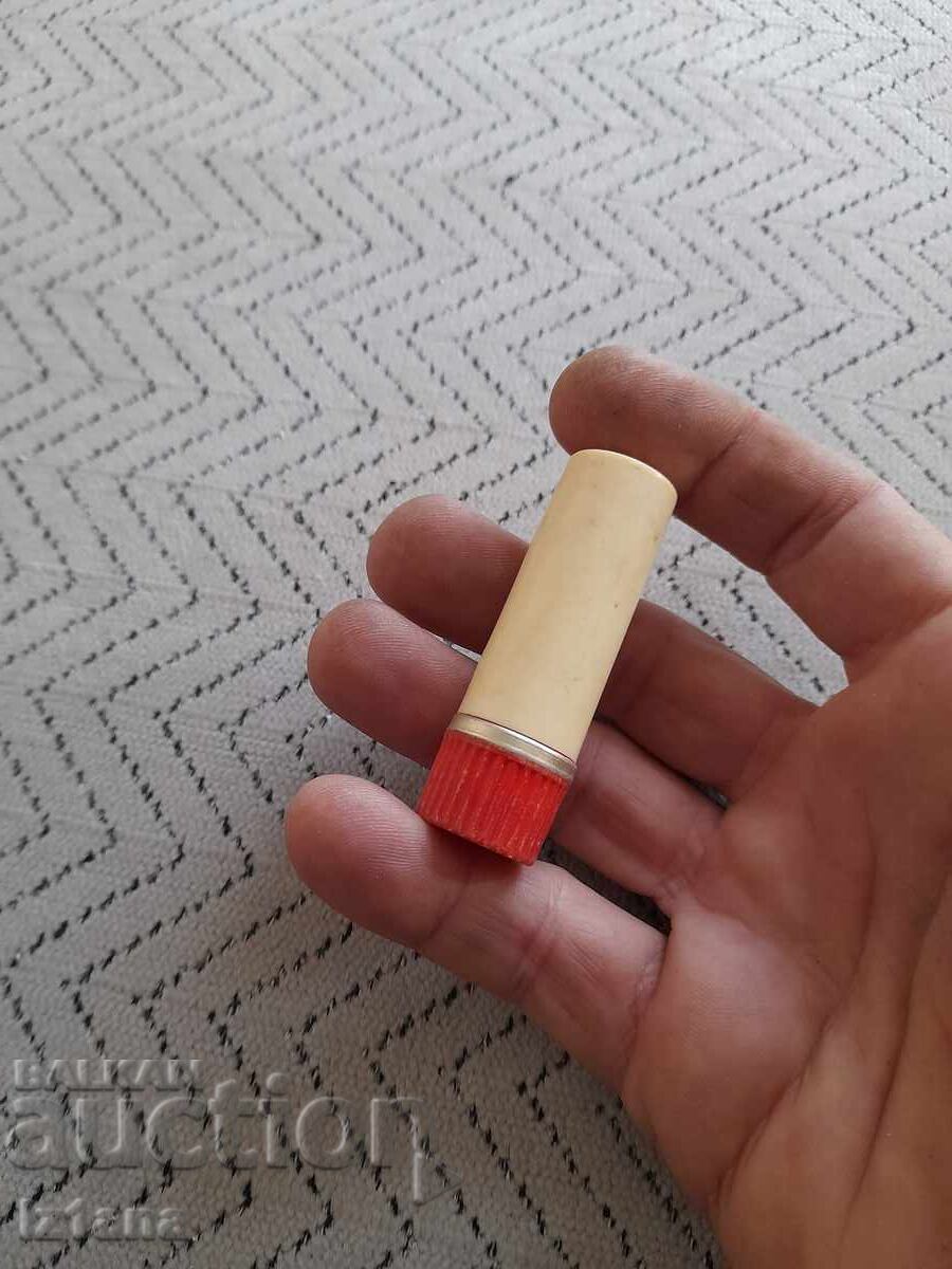 Παλιό κραγιόν με τιμή € 7.00 | 13.69 BGN