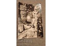 Παλιά ασπρόμαυρη καρτ ποστάλ σπηλιά Μαγκούρα οι δύο αδελφοί