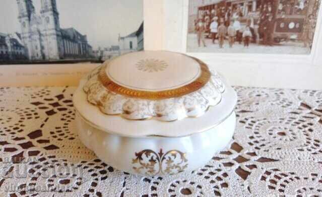 Delivery of Porcelain box, bonbonniere, OSCAR SCHLEGELMILCH, Germany