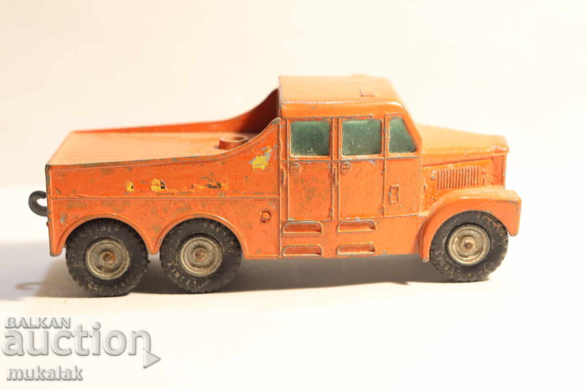 MATCHBOX   КАМИОН ВЛЕКАЧ РЕПАТРАК  КОЛИЧКА  МОДЕЛ - 5