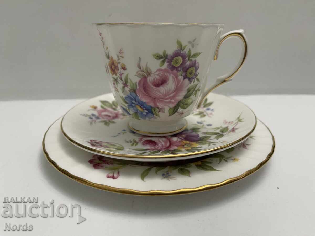 Duchess Set de ceai englezesc triplu cu preț € 0.01 | 0.02 BGN