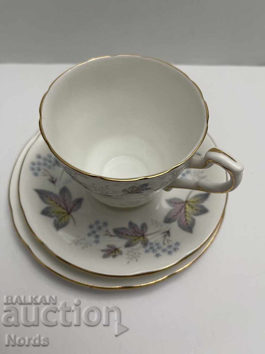 Δημοπρασία Paragon Αγγλικό τριπλό σετ τσαγιού